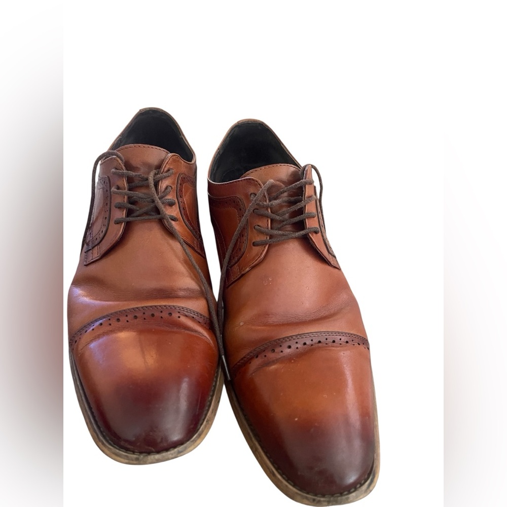 Stacy Adams Brown Leather Oxford Shoes with Classic Design